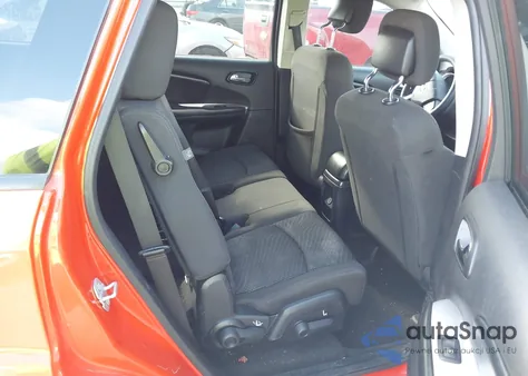 2018 Dodge Journey Sxt z USA, uszkodzony, nr VIN 3C4PDCBB4JT158641